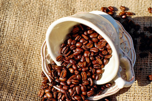 acrylic-print-coffee-beans-in-the-cup