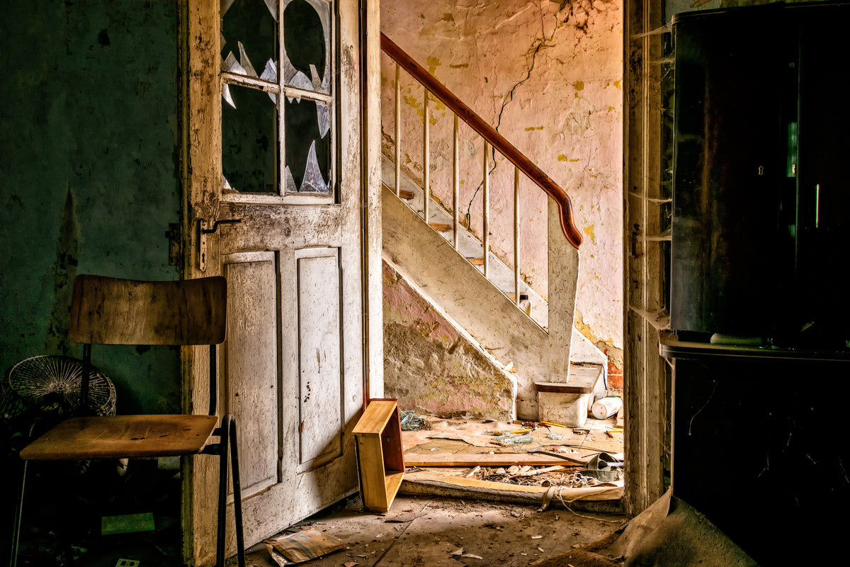 3-piece-acrylic-print-crumbled-stairs
