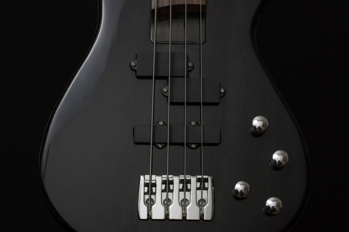 modern-3-piece-aluminium-print-guitar-in-black