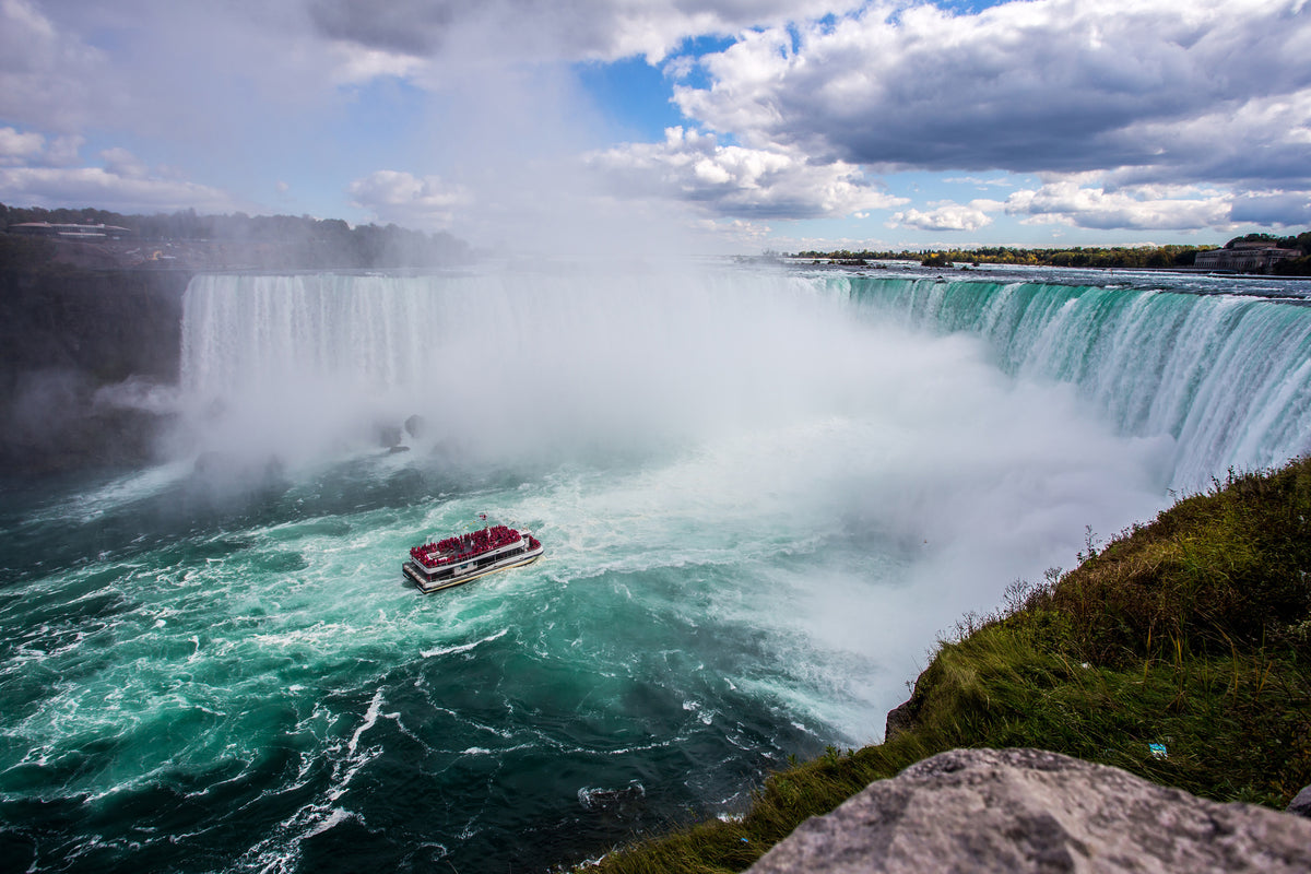 framedposter-print-action-at-the-waterfall