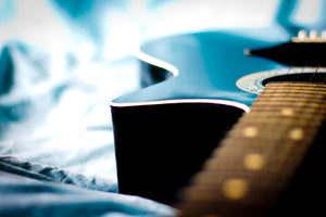canvas-print-close-up-guitar