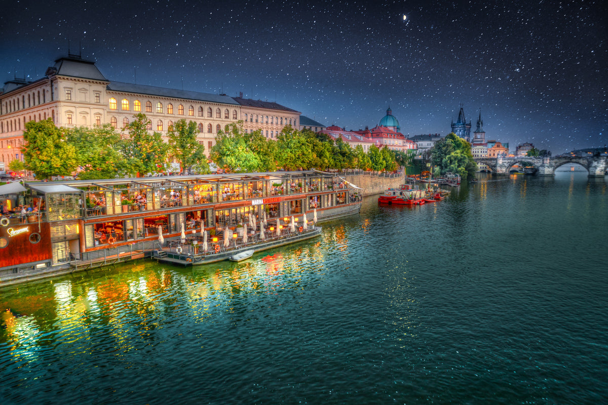 3-piece-aluminium-print-starry-sky-in-prague