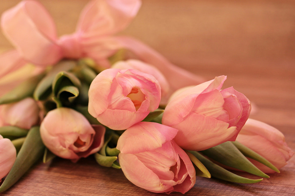 framedcanvas-print-romantic-tulip-bouquet